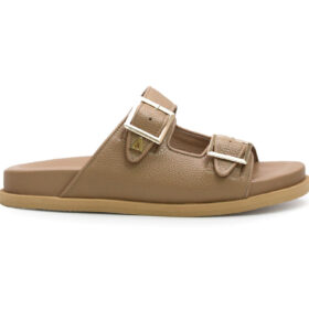 Sandalia en cuero arena