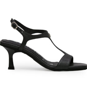 Sandalia en cuero negro