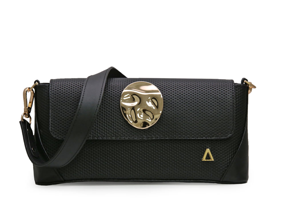 Bolso en cuero negro