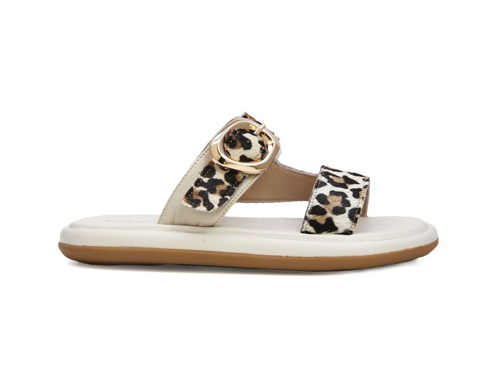 Sandalia en cuero blanco