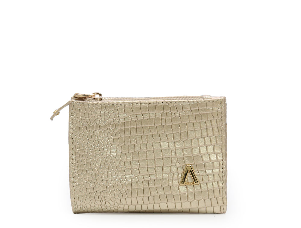 Billetera en cuero oro