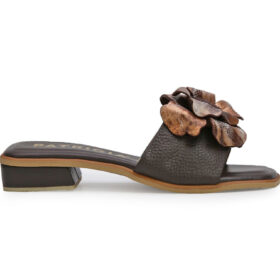 Sandalia en cuero cafe