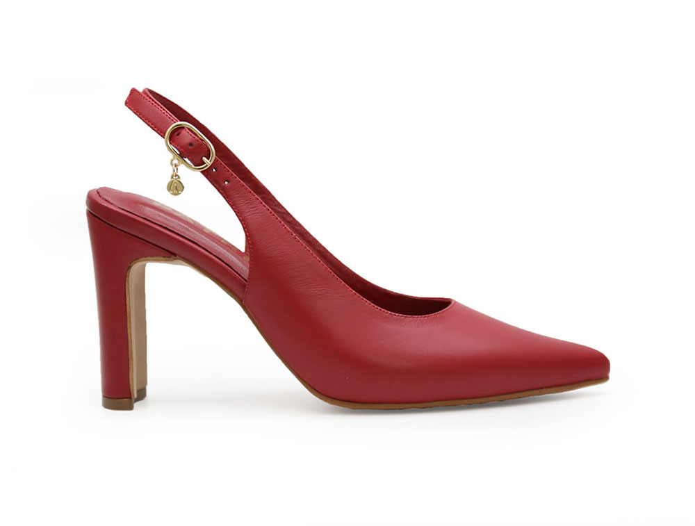Zapatilla de tacon en cuero rojo