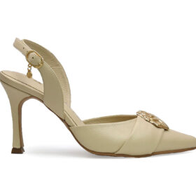 Zapatilla de tacon en cuero nata