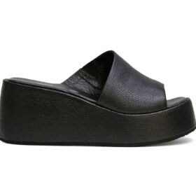 Sandalia en cuero negro