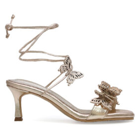 Sandalia en cuero oro