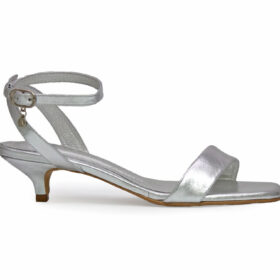 Sandalia en cuero plata