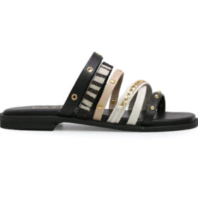 Sandalia en cuero negro