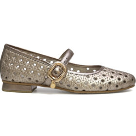 Baleta en cuero arena