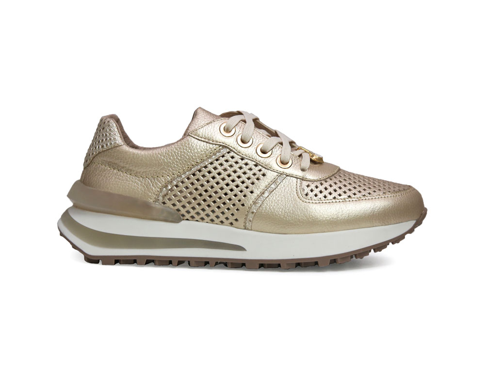 Tenis en cuero oro
