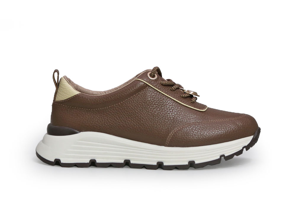 Tenis en cuero castor