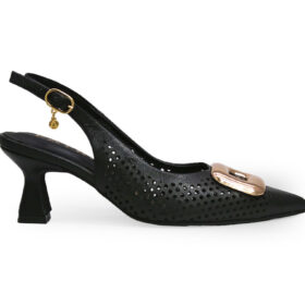 Zapatilla de tacon en cuero negro