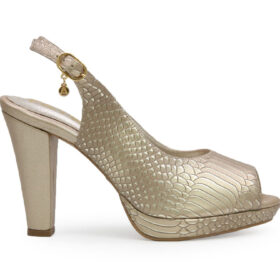 Sandalia en cuero oro