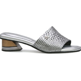 Sandalia en cuero fusil