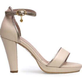 Sandalia en cuero nude