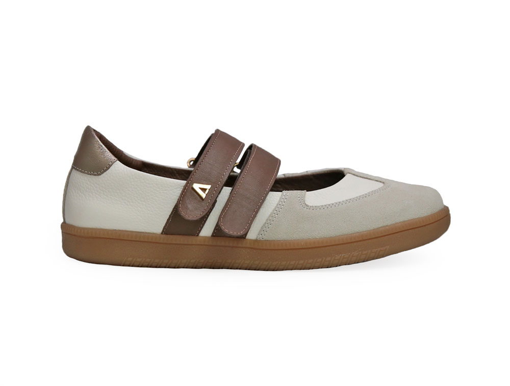 Tenis en cuero castor