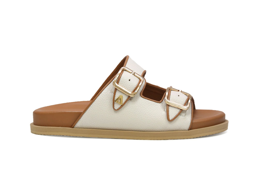 Sandalia en cuero perlato