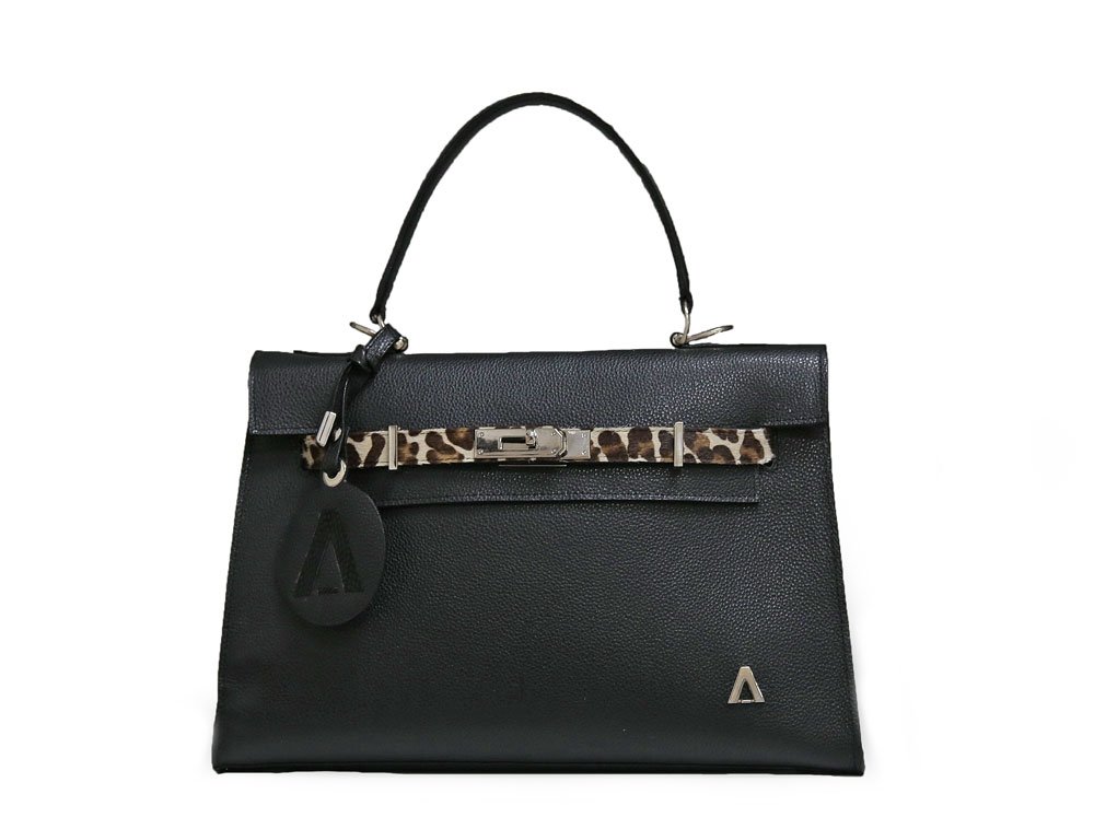 Bolso en cuero negro