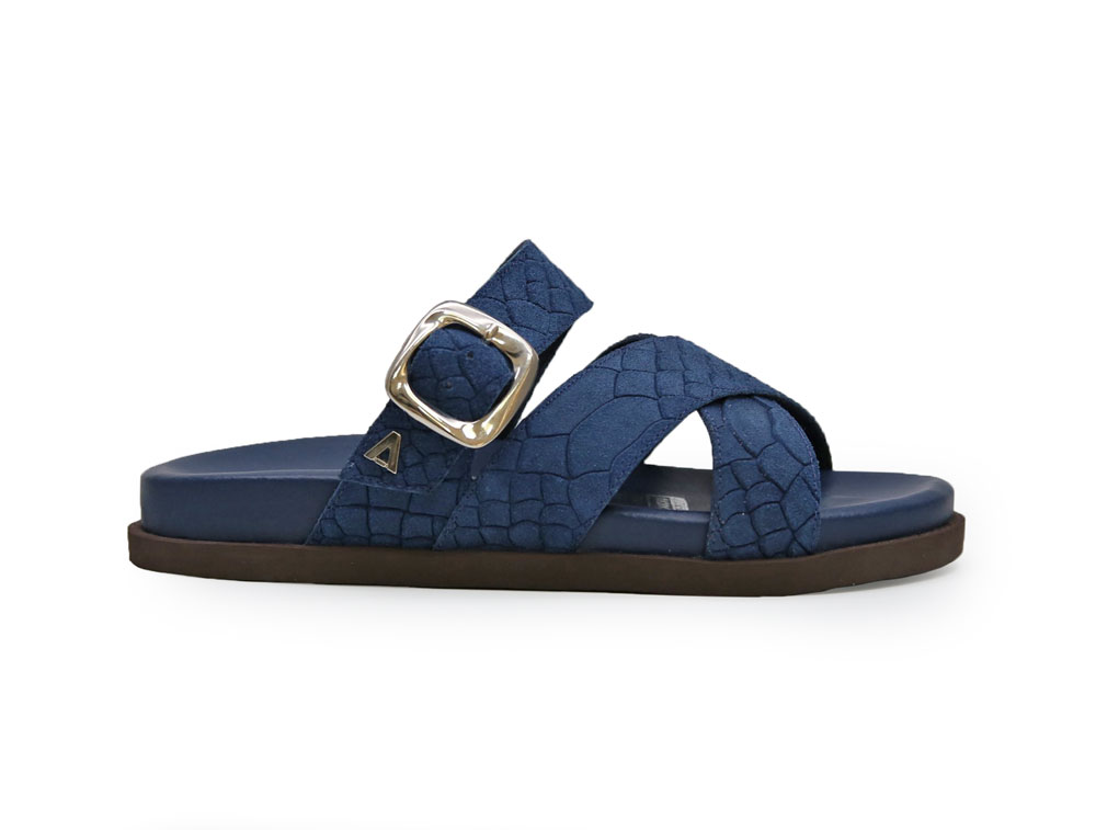 Sandalia en cuero azul