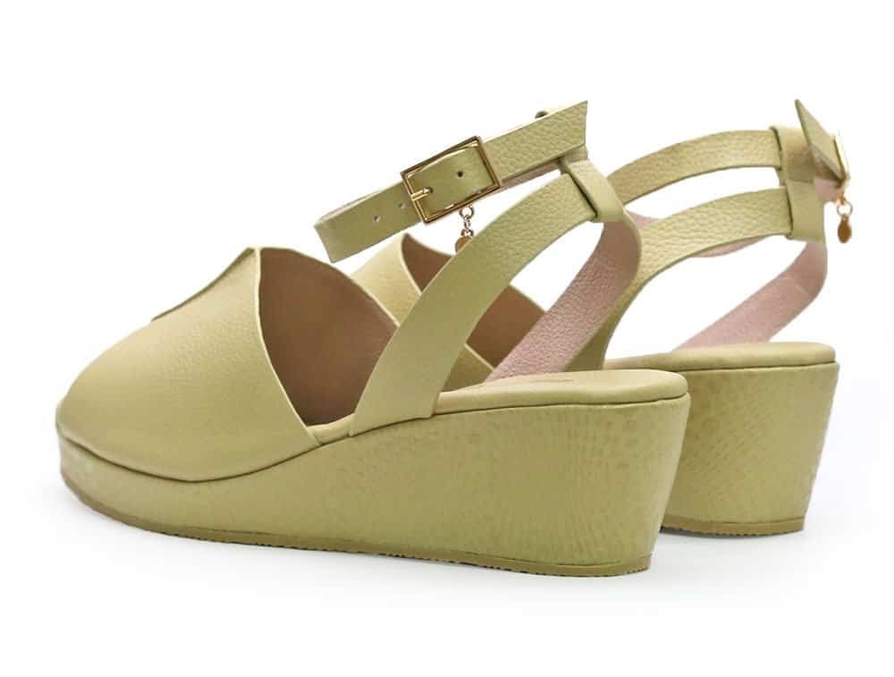 Sandalia en cuero verde - Image 3