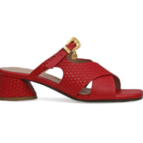 Sandalia en cuero rojo