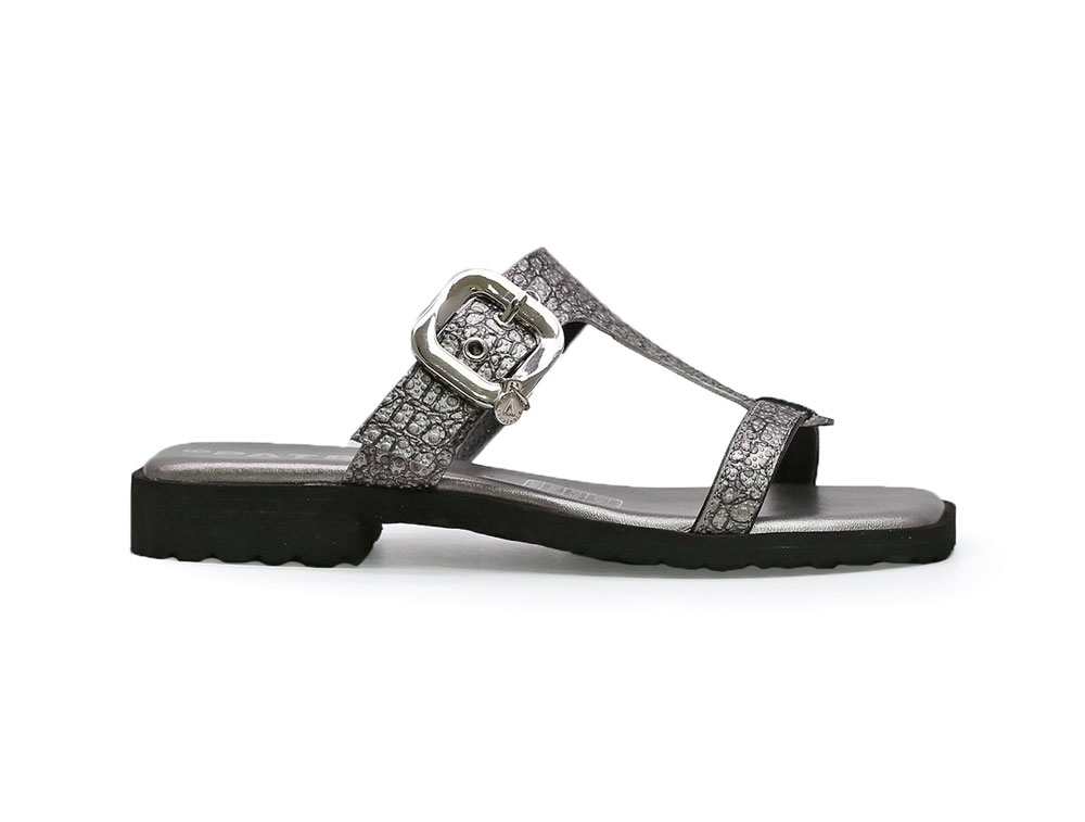 Sandalia en cuero fusil