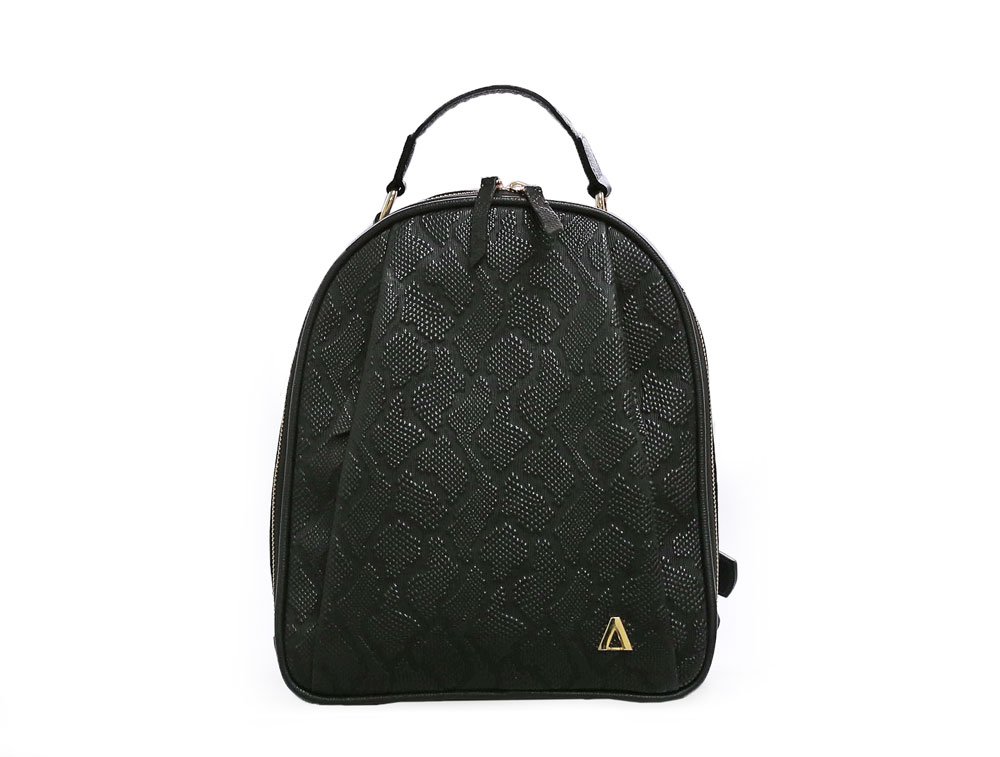 Morral en cuero negro