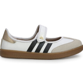 Tenis en cuero blanco