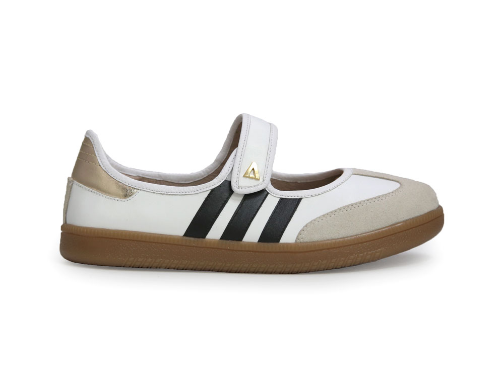 Tenis en cuero blanco