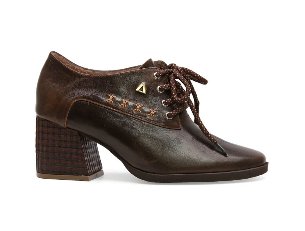 Bolichero en cuero canela