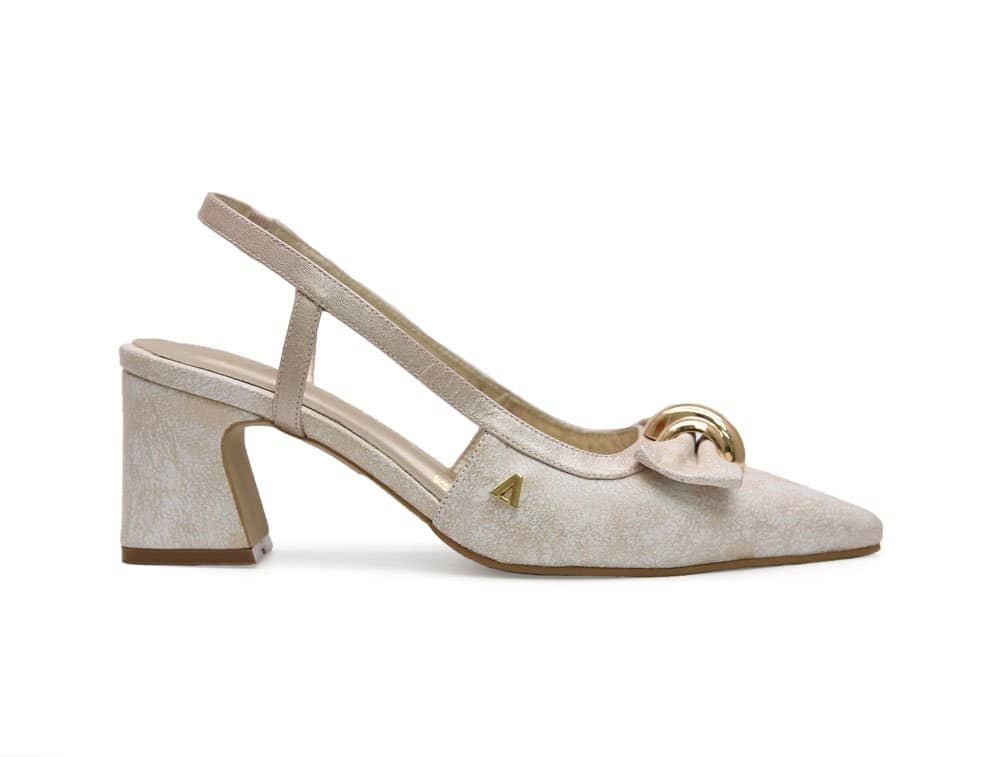 Zapatilla de tacon en cuero oro