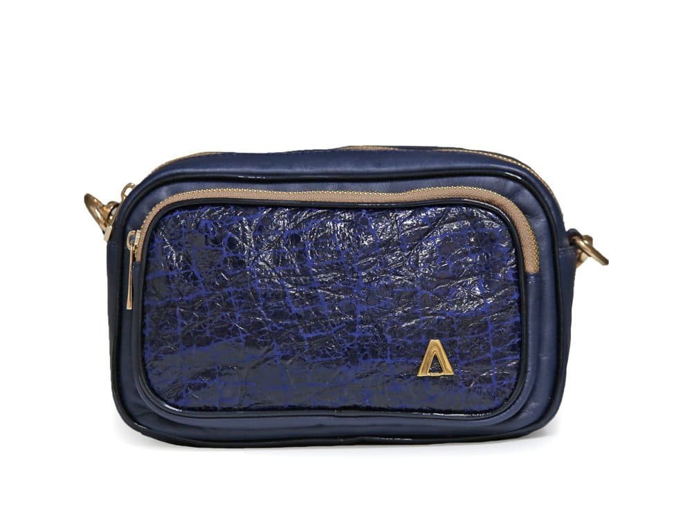 Bolso en cuero azul