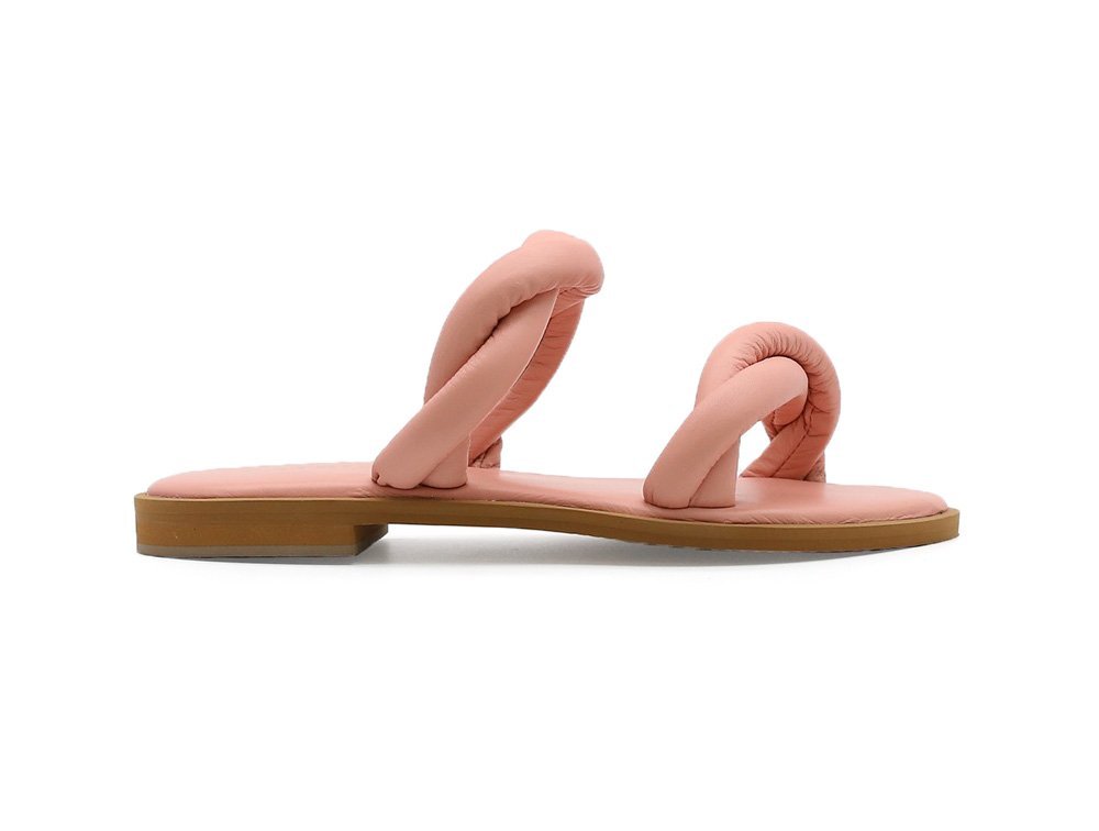 Sandalia en cuero rosa