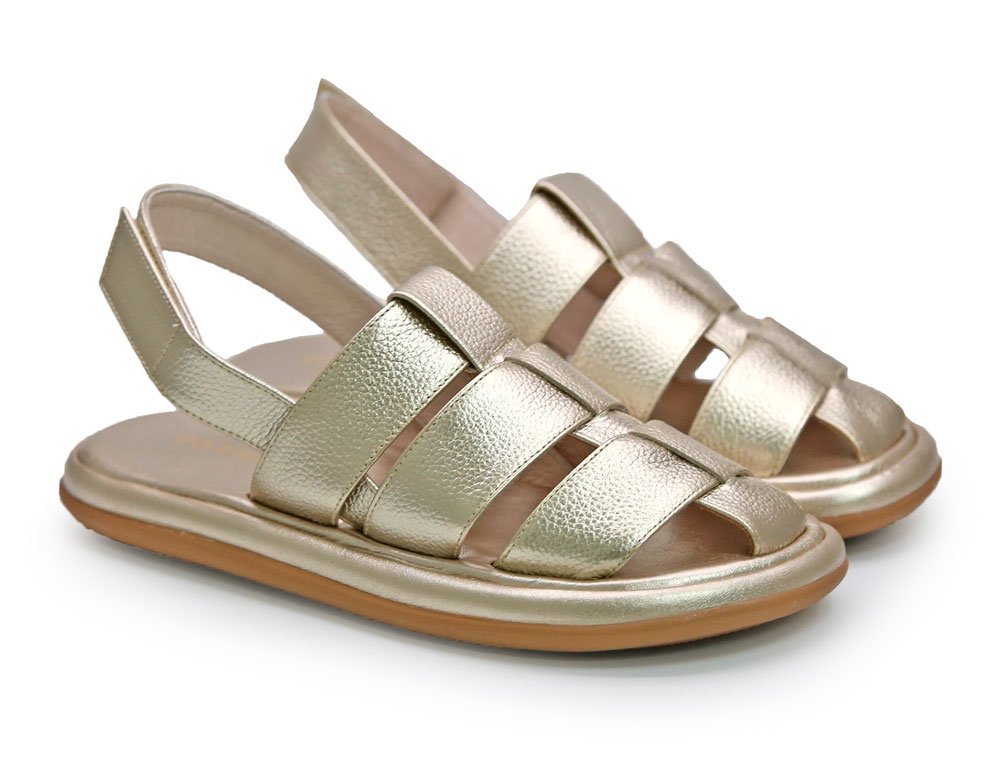 Alternative view of Sandalia en cuero dorado