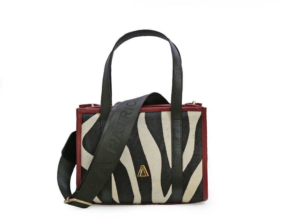 Bolso en cuero negro