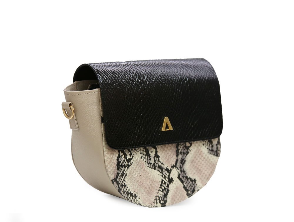 Alternative view of Bolso en cuero negro