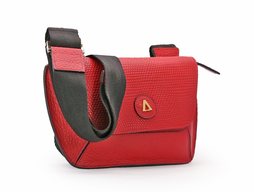 Alternative view of Bolso en cuero rojo