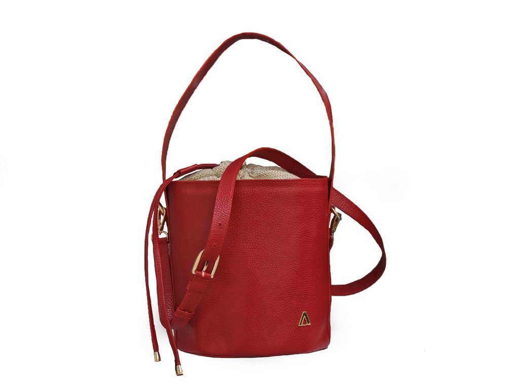Bolso en cuero rojo