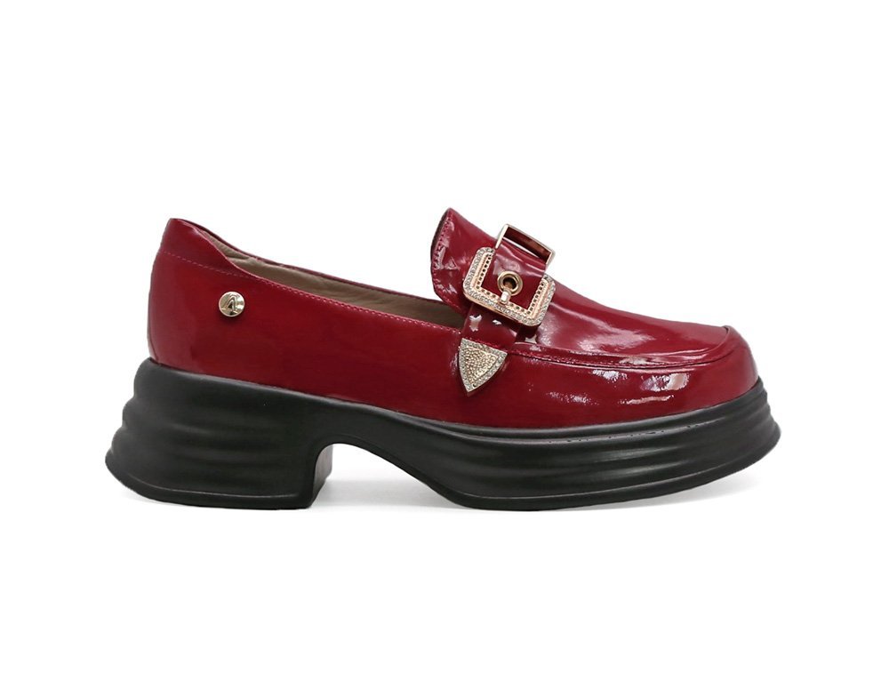 Mocasín en cuero vino