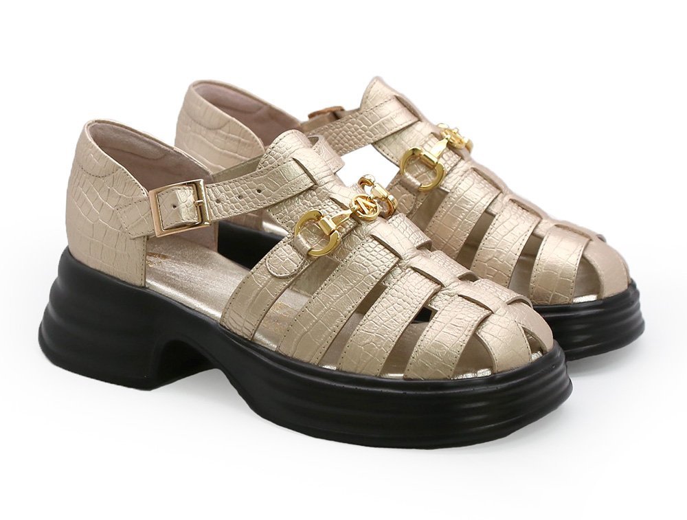 Alternative view of Sandalia en cuero dorado