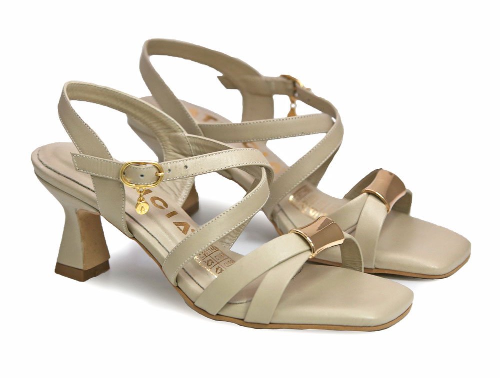 Alternative view of Sandalia en cuero mantequilla