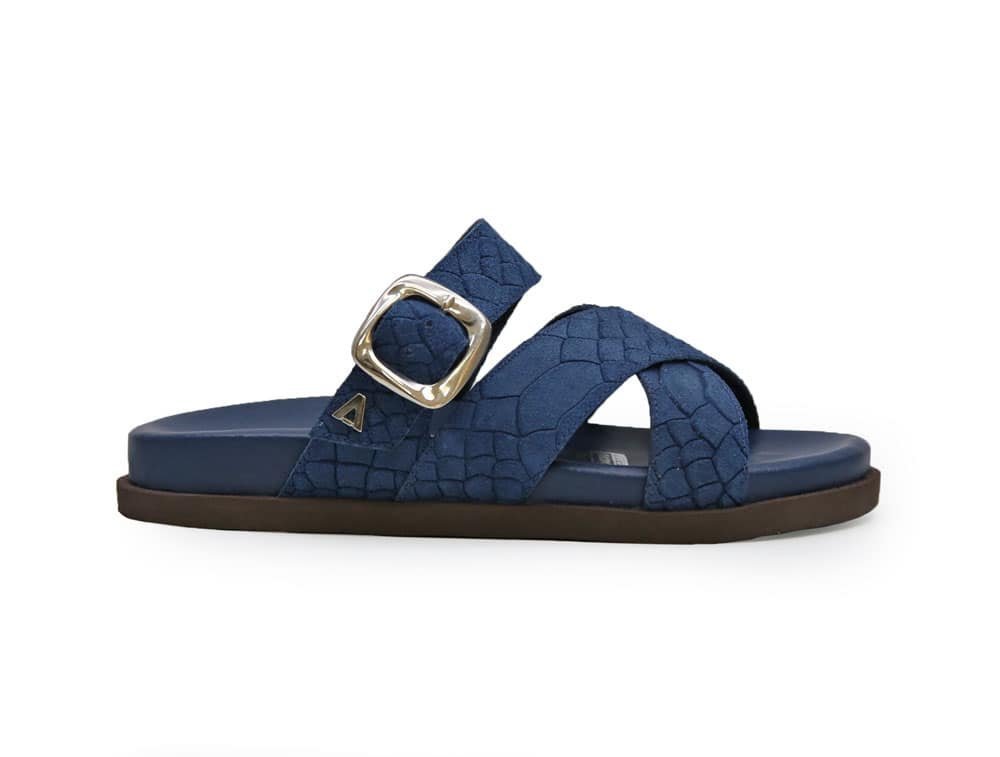 Sandalia en cuero azul
