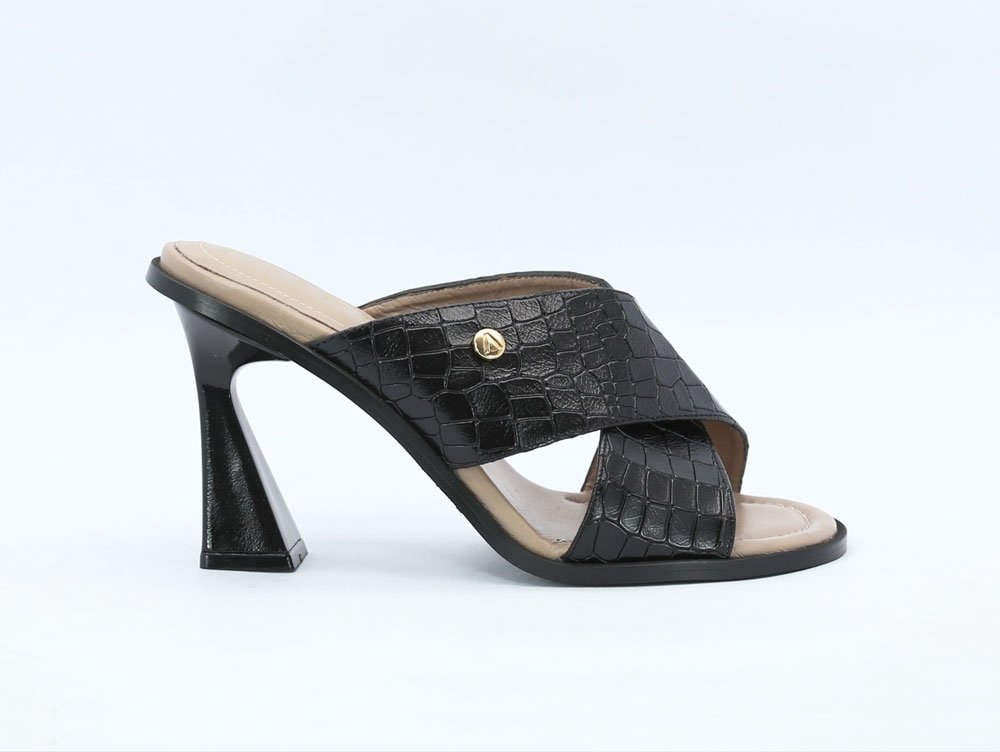 Sandalia en cuero IMJ1745