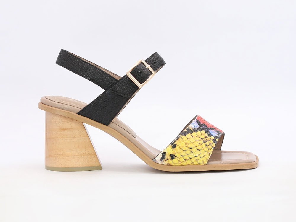 Sandalia en cuero IMJ1750