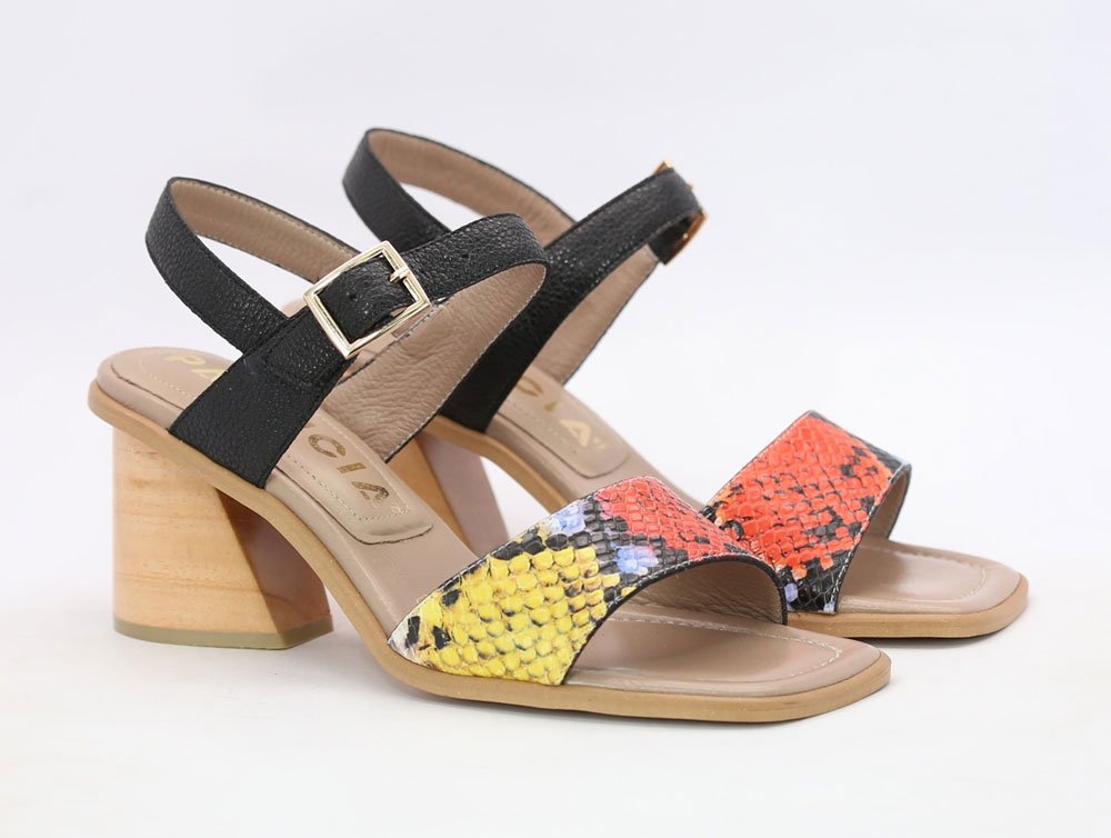 Alternative view of Sandalia en cuero IMJ1750