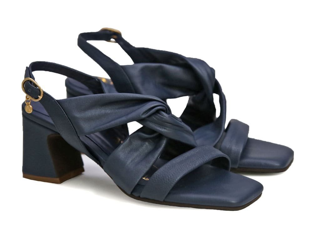 Alternative view of Sandalia en cuero azul