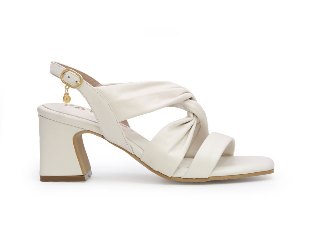 Sandalia en cuero white