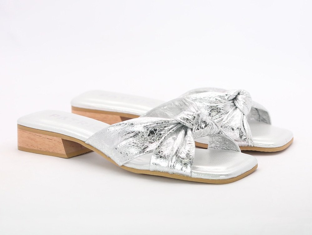 Alternative view of Sandalia en cuero IMJ1792