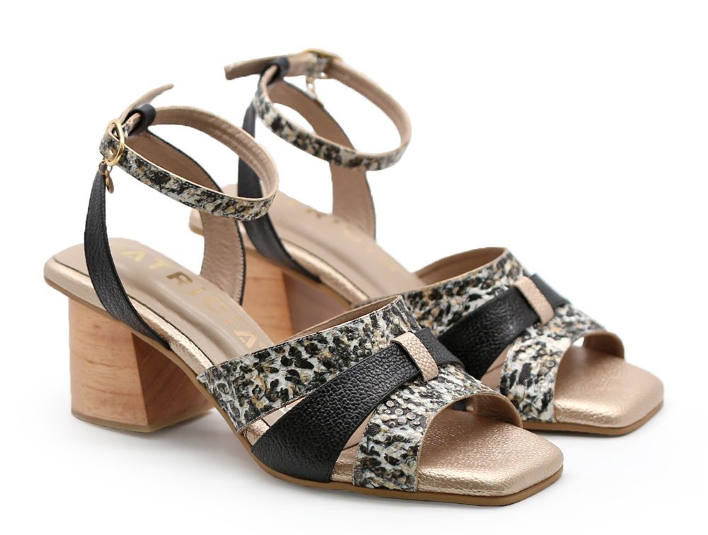 Alternative view of Sandalia en cuero negro