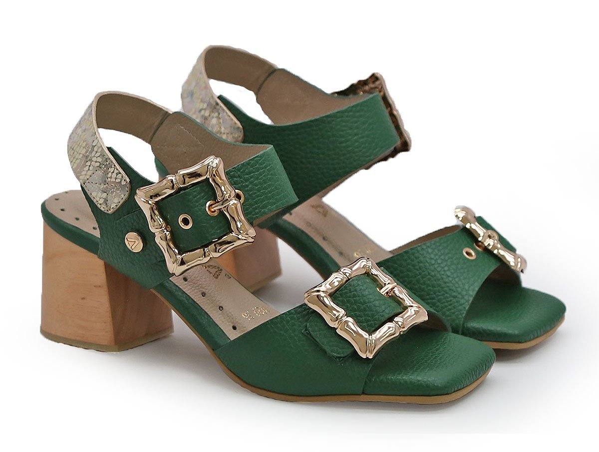 Alternative view of Sandalia en cuero verde